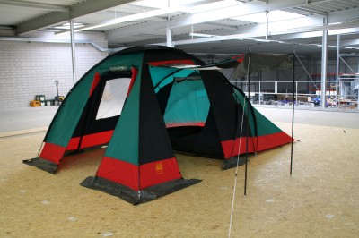 High Peak Zelt Astoria f�r 4 Personen Kuppelzelt mit Wohnraum
